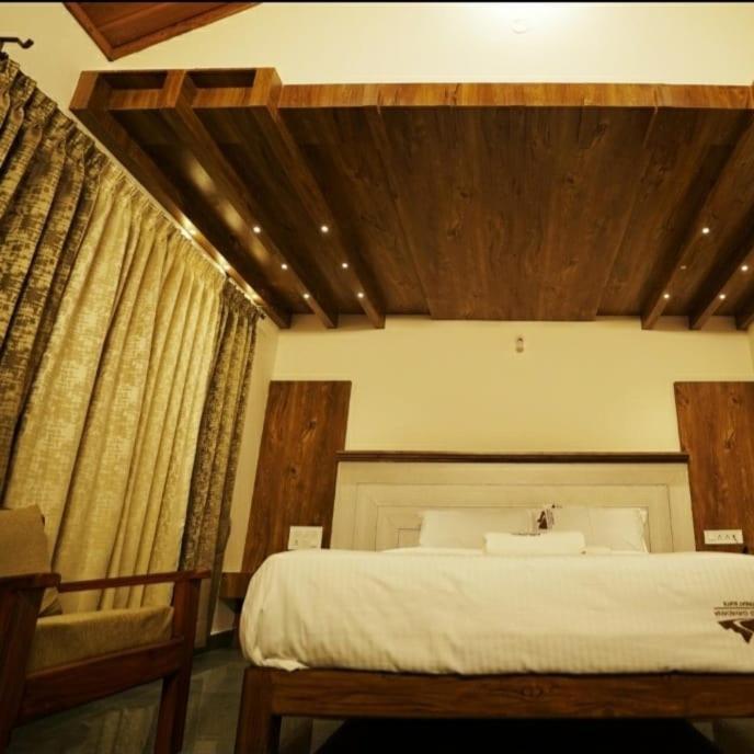 Hotel Coorggavadana Madikeri Esterno foto
